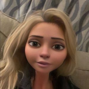 Meet your Posher, Angela